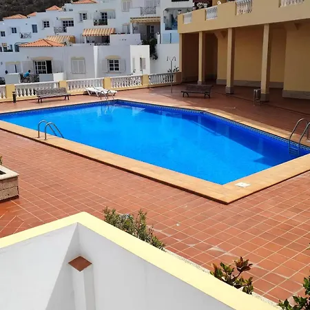 Cuatro Horizones Apartment *